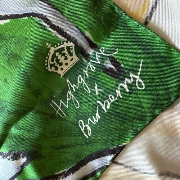 Highgrove Honeybee Silk Scarf - Picture 1 of 4